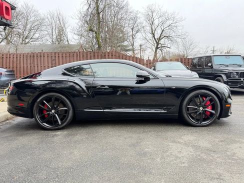 Used 2020 Bentley Continental GT image 4