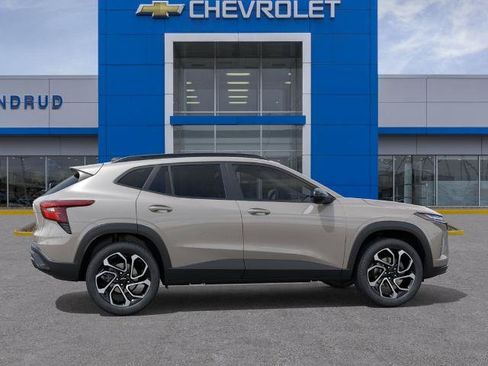 New 2026 Chevrolet Trax RS w/ Driver Confidence Package FWD image 5