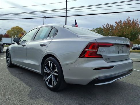 Used 2024 Volvo S60 B5 Plus image 6