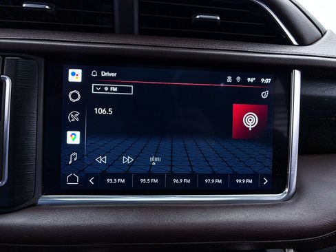 Used 2022 GMC Yukon XL Denali w/ Denali Premium Package AWD/4WD image 24