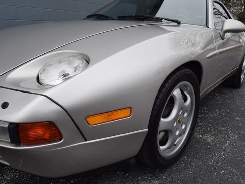 Used 1993 Porsche 928 GTS RWD image 3