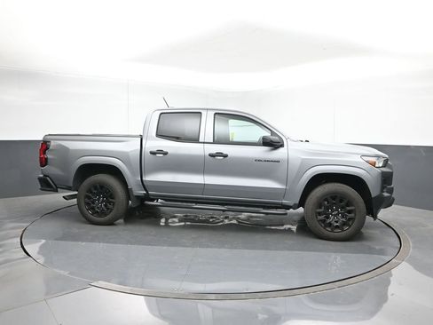 Used 2025 Chevrolet Colorado W/T w/ WT Custom Package image 6