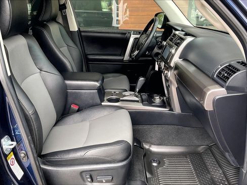 Used 2019 Toyota 4Runner SR5 Premium image 22