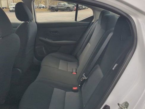 Used 2025 Nissan Sentra SV FWD image 12