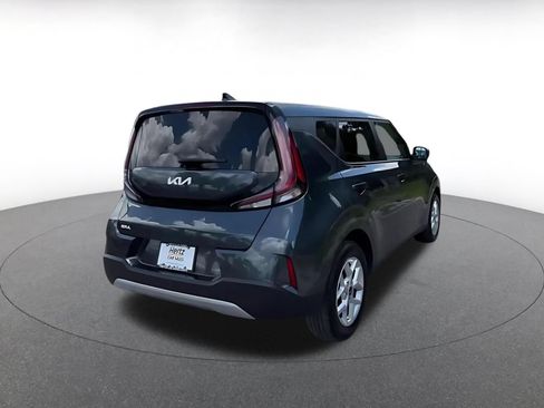 Used 2025 Kia Soul LX w/ LX Technology Package FWD image 15