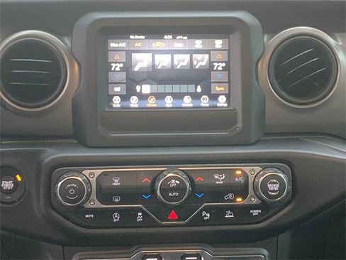 Certified 2021 Jeep Gladiator Sport image 22