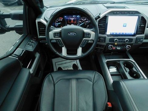 Used 2022 Ford F250 Platinum image 14
