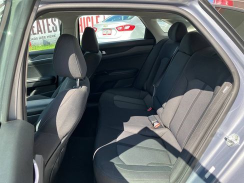 Used 2021 Kia K5 LXS FWD image 18