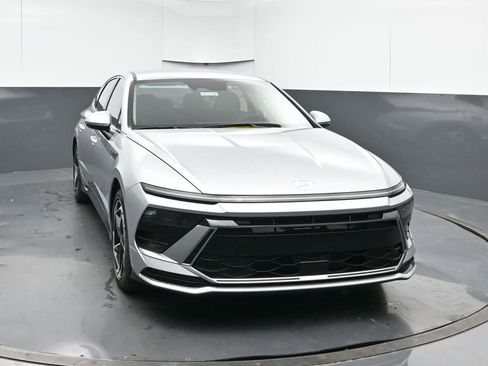 New 2026 Hyundai Sonata SEL FWD image 8