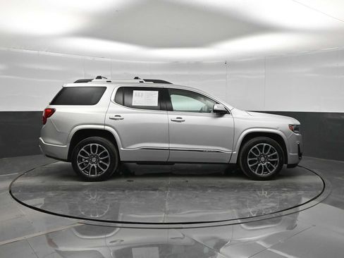 Used 2020 GMC Acadia Denali w/ LPO, Adventure Package AWD/4WD image 9