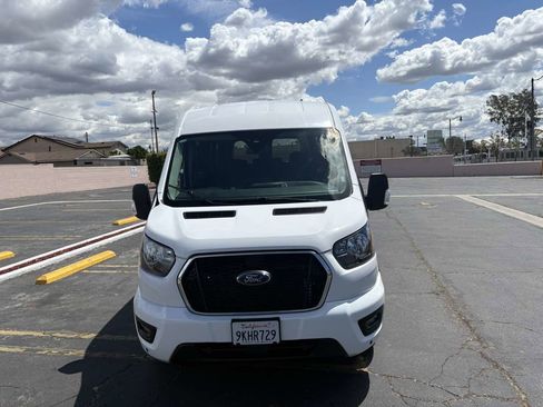 Used 2024 Ford Transit 350 XLT RWD image 6