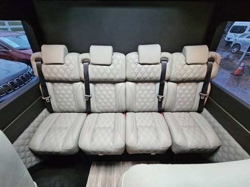 New 2024 Mercedes-Benz Sprinter 3500 image 33