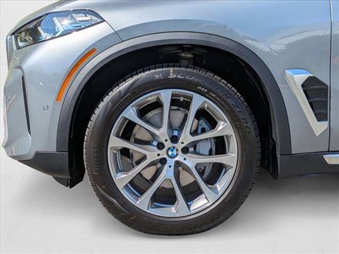 Used 2026 BMW X5 xDrive40i image 10