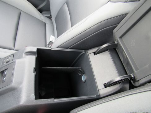 Used 2024 Ford Bronco Black Diamond w/ Sasquatch Package image 25