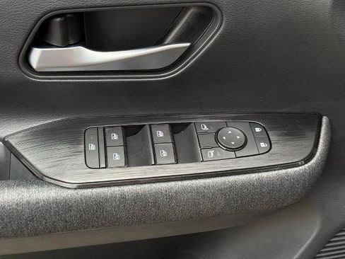 New 2026 Nissan Kicks SV w/ Charging Package FWD image 19