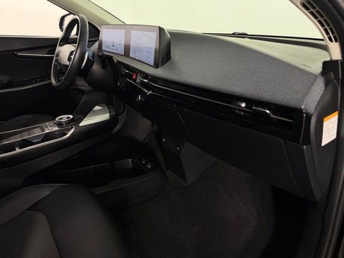 Used 2023 Kia EV6 Light image 31