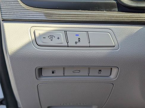 Used 2018 Hyundai Sonata Limited w/ Cargo Package FWD image 20