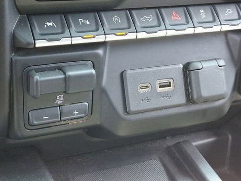 Used 2020 GMC Sierra 1500 Denali w/ Denali Ultimate Package image 38