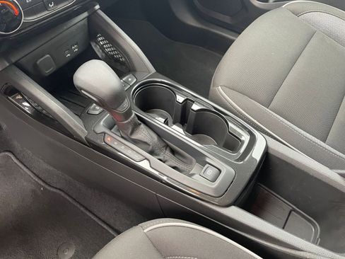 Used 2025 Chevrolet TrailBlazer LT image 35