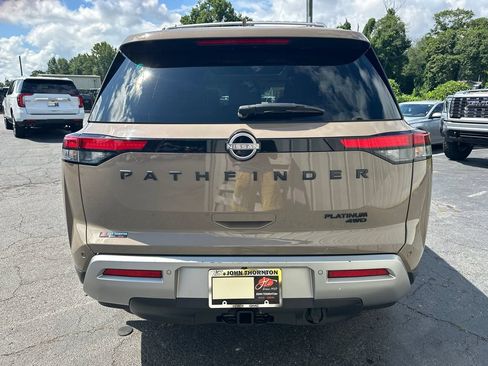 Used 2023 Nissan Pathfinder Platinum AWD/4WD image 7