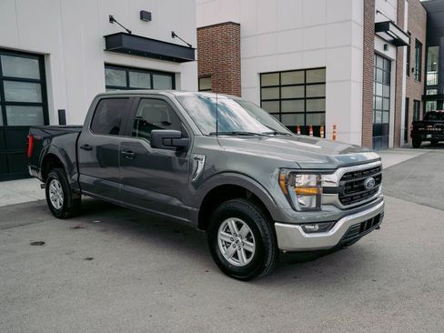 Used 2023 Ford F150 XLT w/ Trailer Tow Package image 4