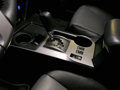 Used 2022 Toyota 4Runner SR5 Premium image 16