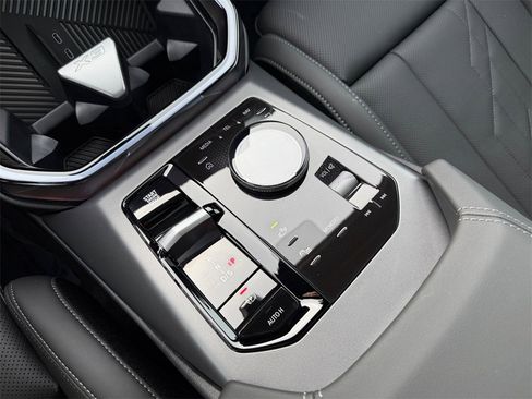 Used 2026 BMW X3 xDrive30 w/ Convenience Package image 25