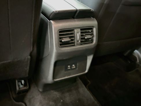Used 2023 Nissan Rogue SV AWD/4WD image 27