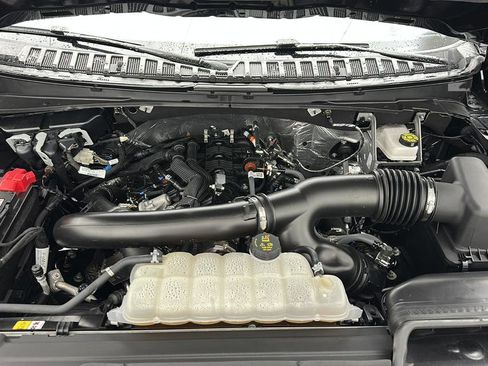 Used 2025 Ford Expedition Max Active AWD/4WD image 26