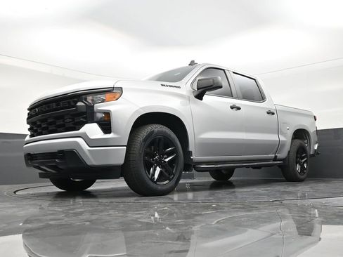 Used 2022 Chevrolet Silverado 1500 Custom RWD image 20