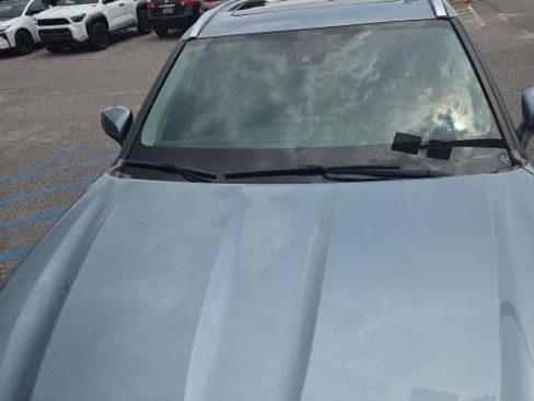 Used 2021 Toyota Highlander XLE FWD image 16