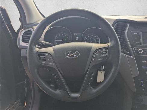 Used 2017 Hyundai Santa Fe Sport image 11