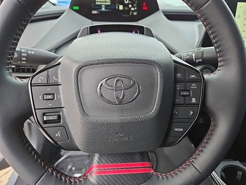 Used 2026 Toyota Prius Plug-In Hybrid image 21