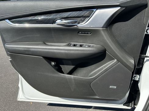 Used 2020 Cadillac XT6 Premium Luxury image 23