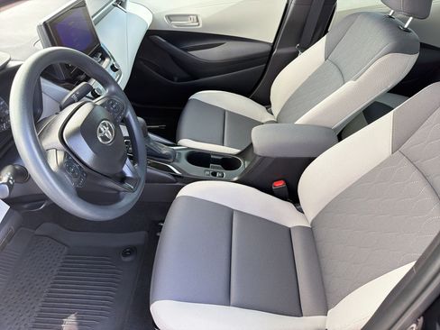 Certified 2025 Toyota Corolla LE image 5