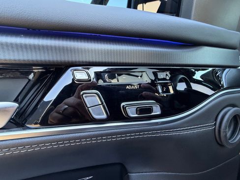 Used 2024 Jeep Grand Wagoneer Series II w/ Quick Order Packagew 28T image 11