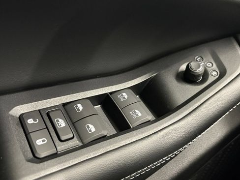 New 2026 Jeep Grand Cherokee Altitude RWD image 12