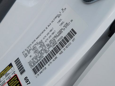 Certified 2024 Toyota Tacoma SR5 image 30