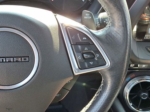 Used 2016 Chevrolet Camaro SS image 21