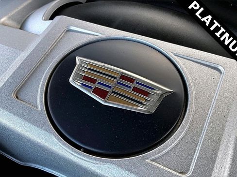 Used 2019 Cadillac Escalade ESV Platinum image 35