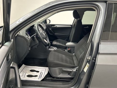 Used 2024 Volkswagen Tiguan S image 9