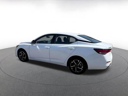 Used 2025 Nissan Sentra SV FWD image 10