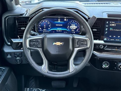 Used 2023 Chevrolet Silverado 1500 LT AWD/4WD image 15