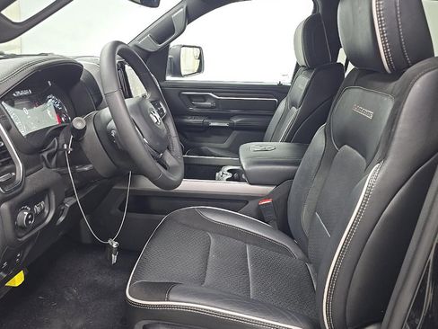 Used 2025 RAM 1500 Laramie w/ Sport Appearance Package AWD/4WD image 8