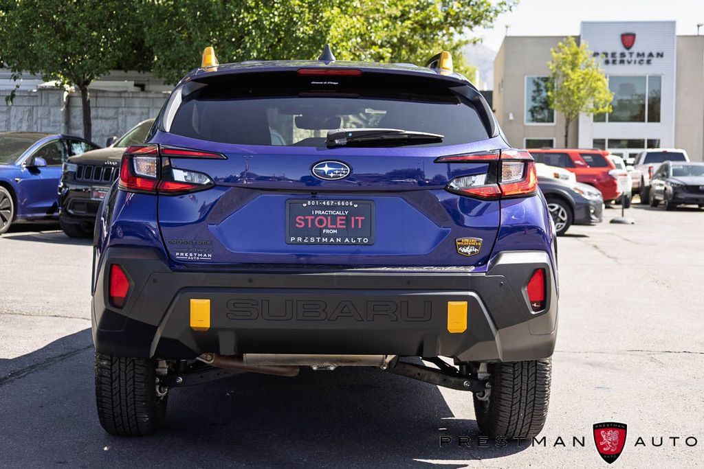Used 2025 Subaru Crosstrek 2.5i Wilderness w/ Wilderness Package AWD/4WD image 17
