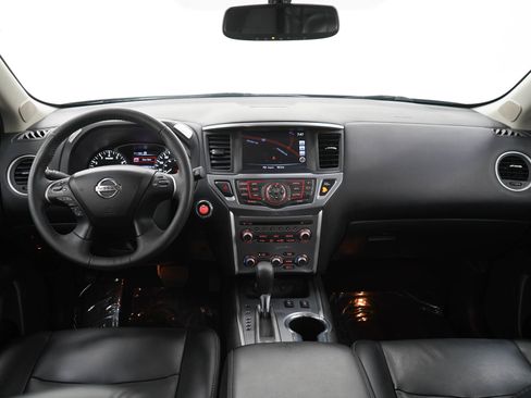 Used 2017 Nissan Pathfinder SL w/ SL Premium Package AWD/4WD image 18