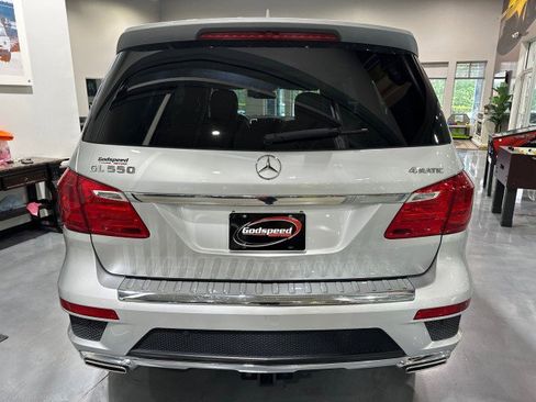 Used 2016 Mercedes-Benz GL 550 4MATIC image 30