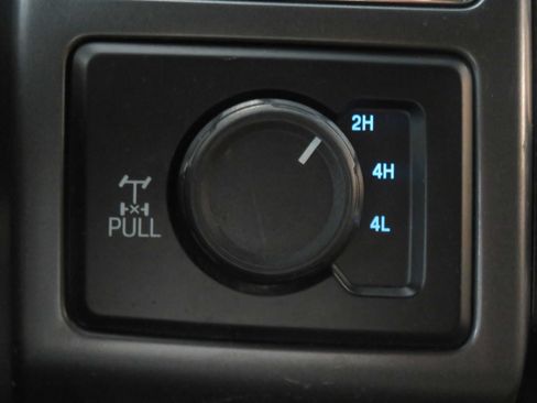 Used 2019 Ford F250 XLT w/ FX4 Off-Road Package AWD/4WD image 40