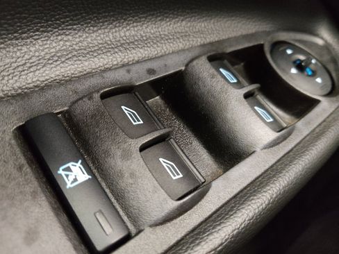 Used 2017 Ford Escape SE AWD/4WD image 27