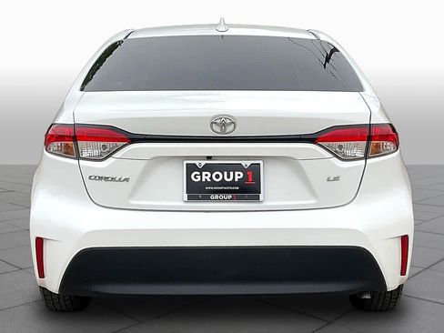 Used 2023 Toyota Corolla LE FWD image 5